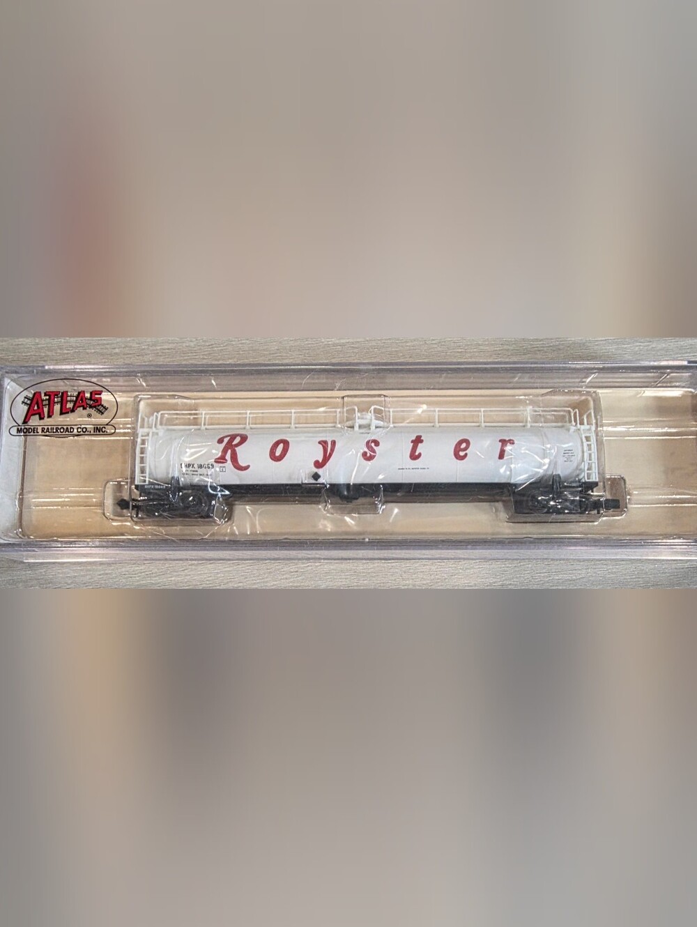 Atlas N Scake Royster 33,000 Gallon Tank Car #18669